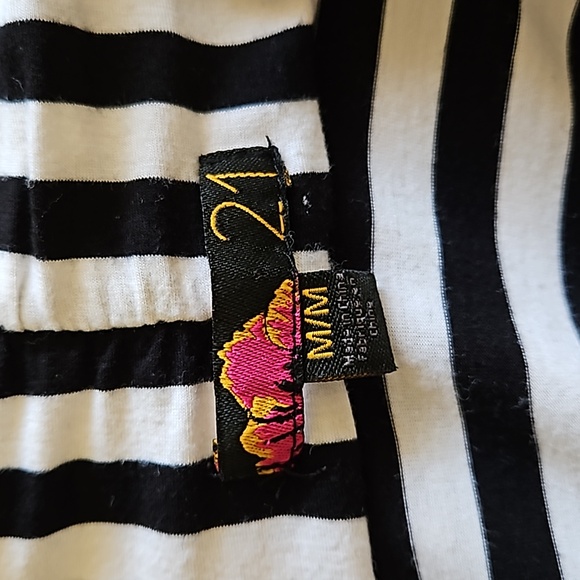 3/$20 Short Sleeves Shrug - Picture 6 of 7